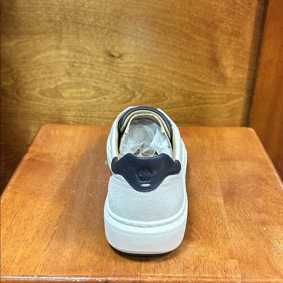 Johnston & Murphy White and Navy Sneakers - Picture 3 of 5